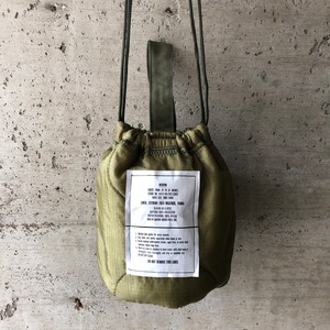 【HB1150】紐60cm 持ち手付き　ミリタリー ライナーリメイクペイシェントバッグ　巾着