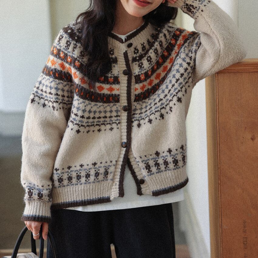crew-neck knit cardigan　J00408