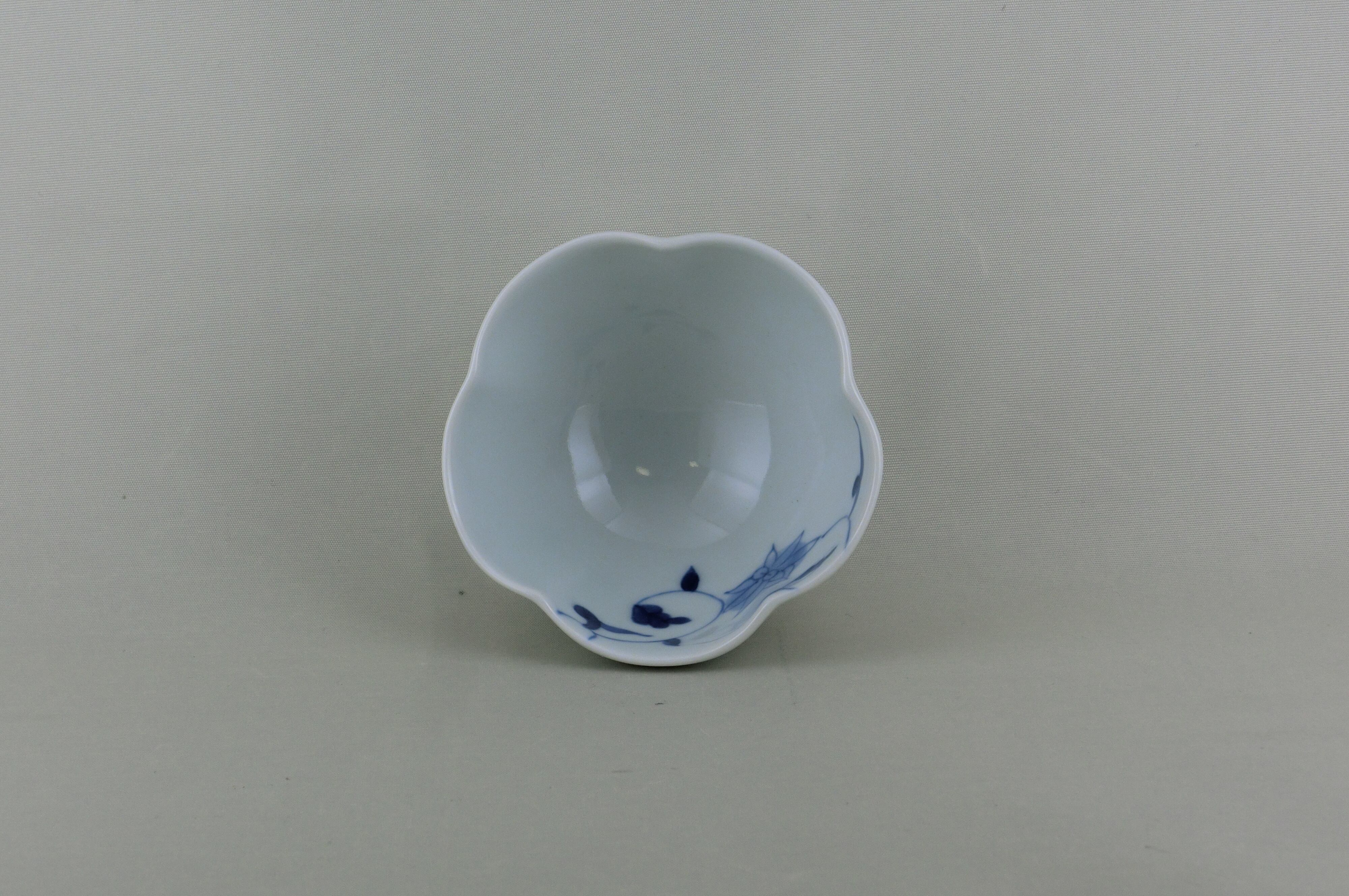 花唐草花型小付