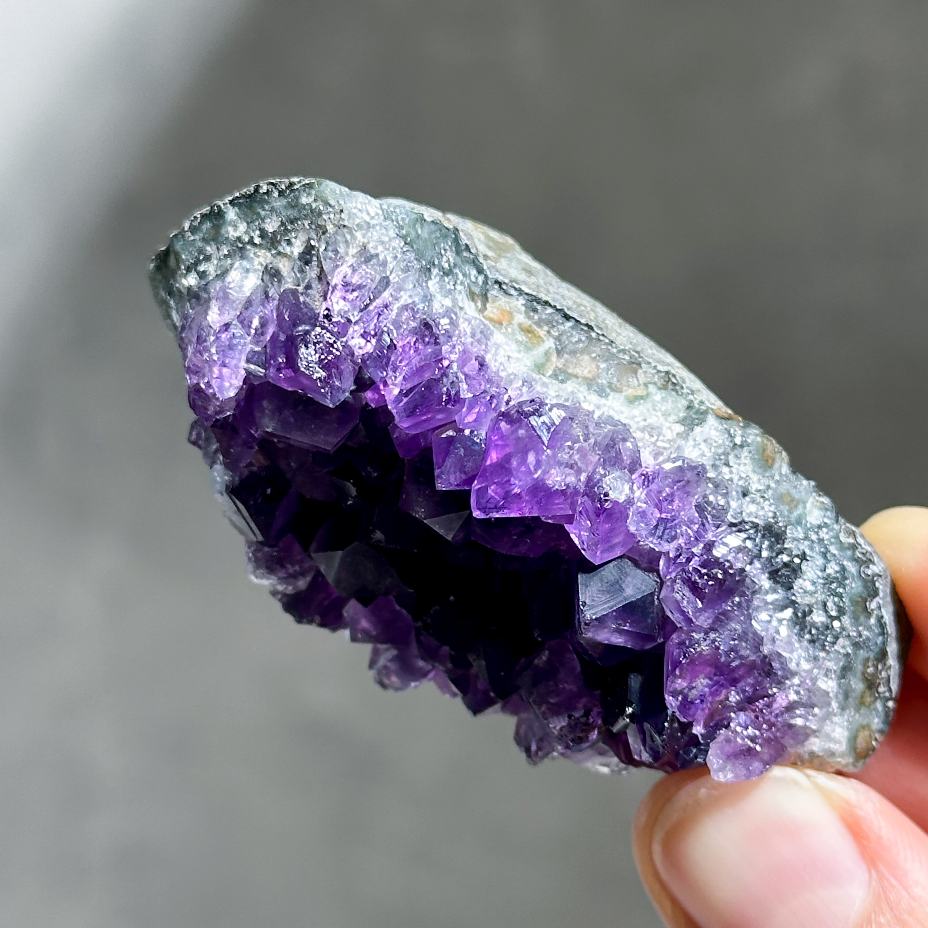 ウルグアイ産アメジスト 原石85◇ Amethyst ◇天然石・鉱物