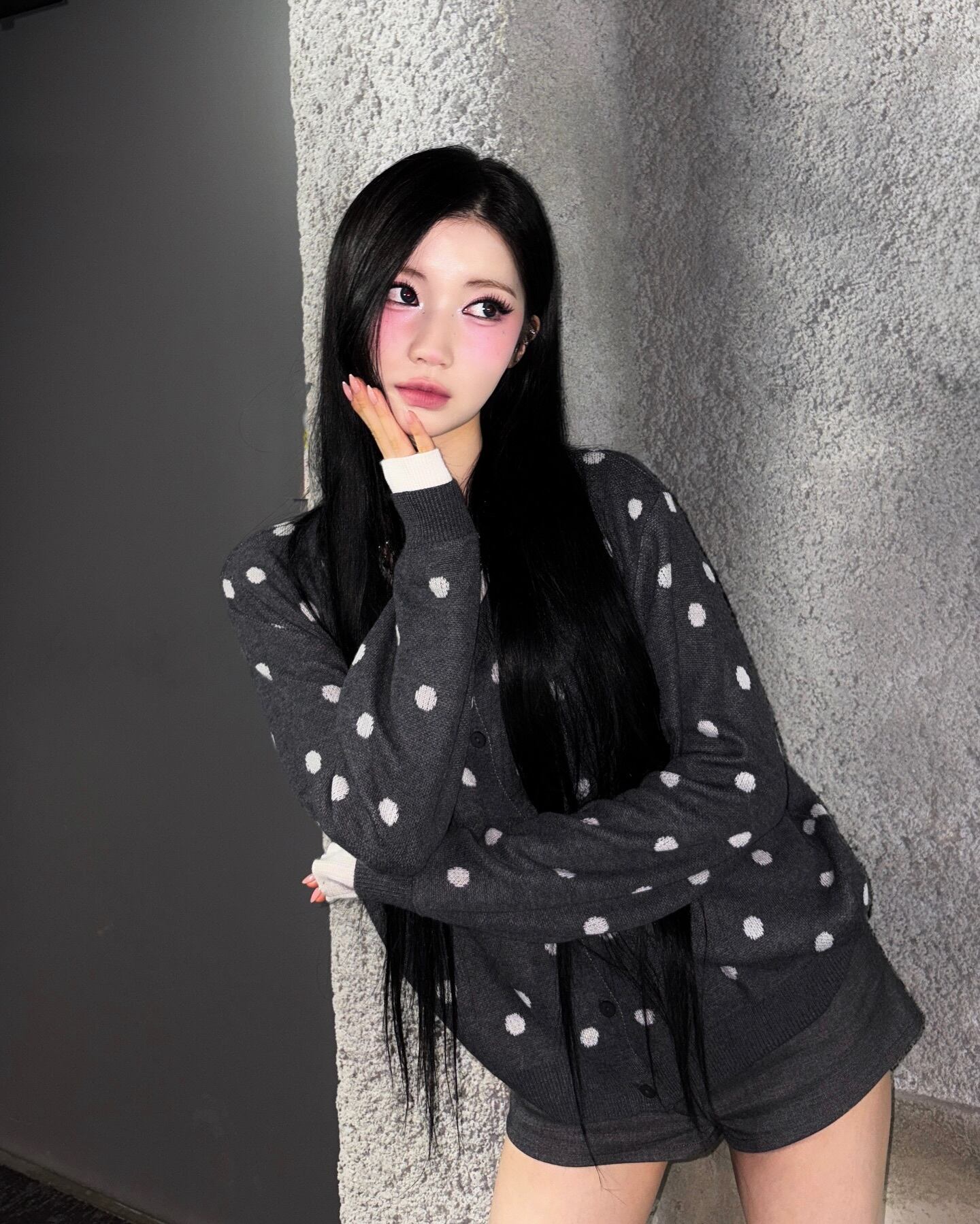 ☆BABYMONSTER アサ 着用！！【RONRON】DOT PATTERN LAYERED KNIT