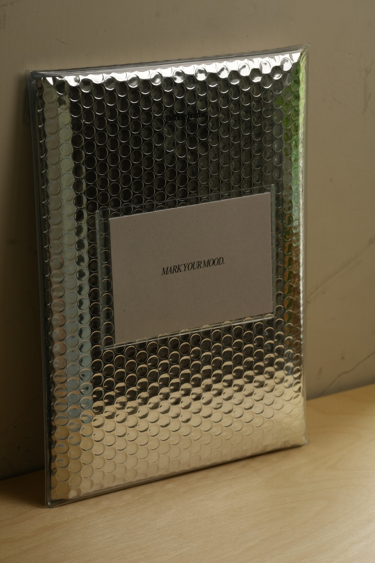 BUBBLE FRAME Flap Case M