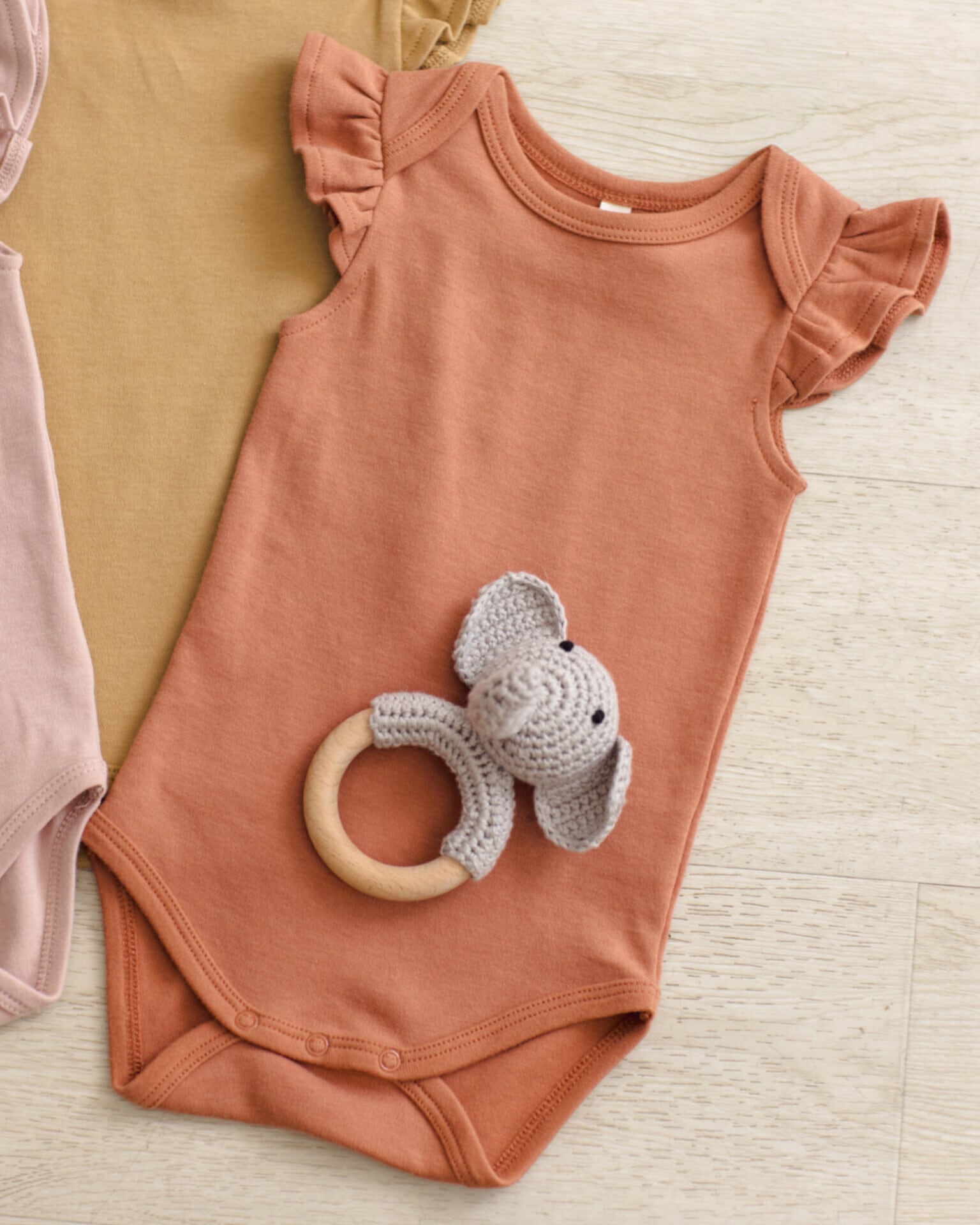 【QUINCY MAE】FLUTTER SLEEVE BODYSUIT / 2COLORS