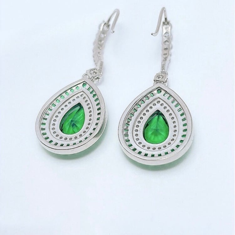 【オススメ】天然 エメラルド ダイヤモンド ピアス フックピアス K18WG・1.06ct 刻印有 18金製品 豪華6粒 最高品質