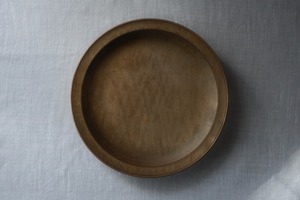 リム皿　215mm　鉄媒染