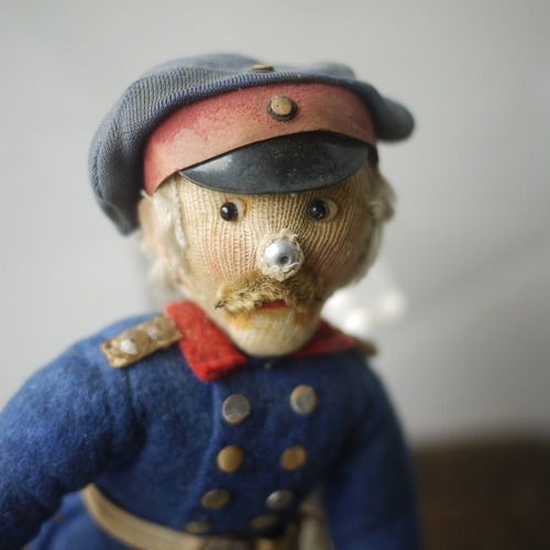 ドイツ警察官人形　「ケーペニック大尉」　1950年代　クロスドール　東ドイツ