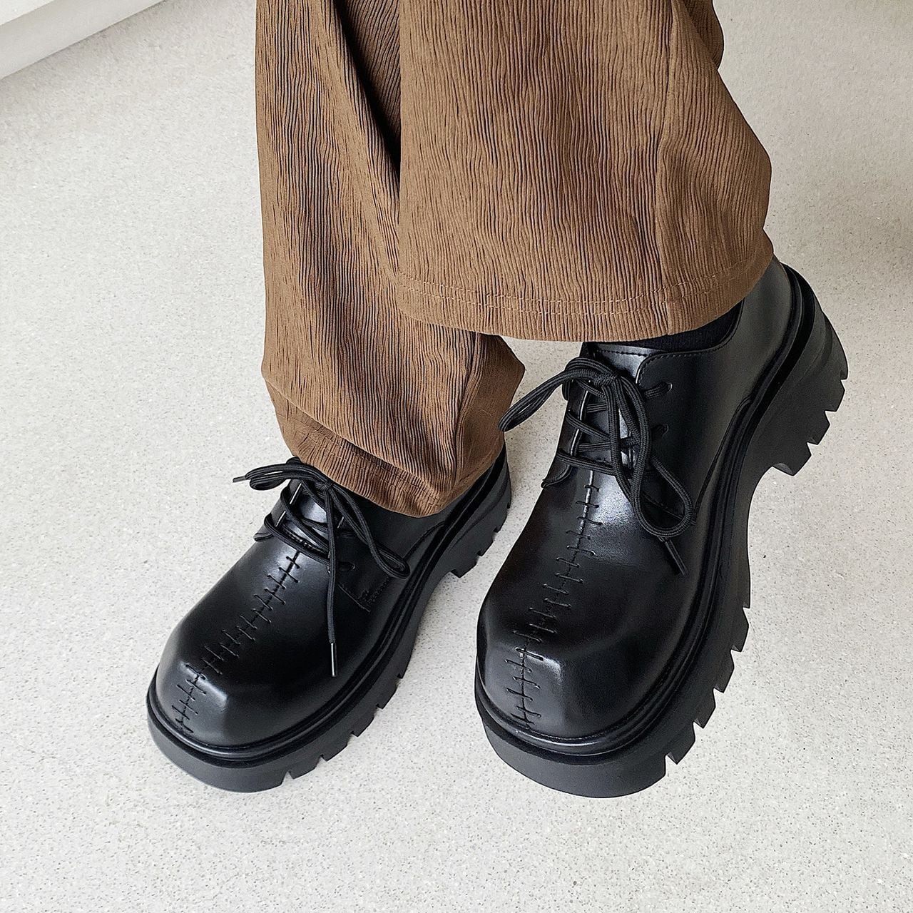 SHOES | MOTTO