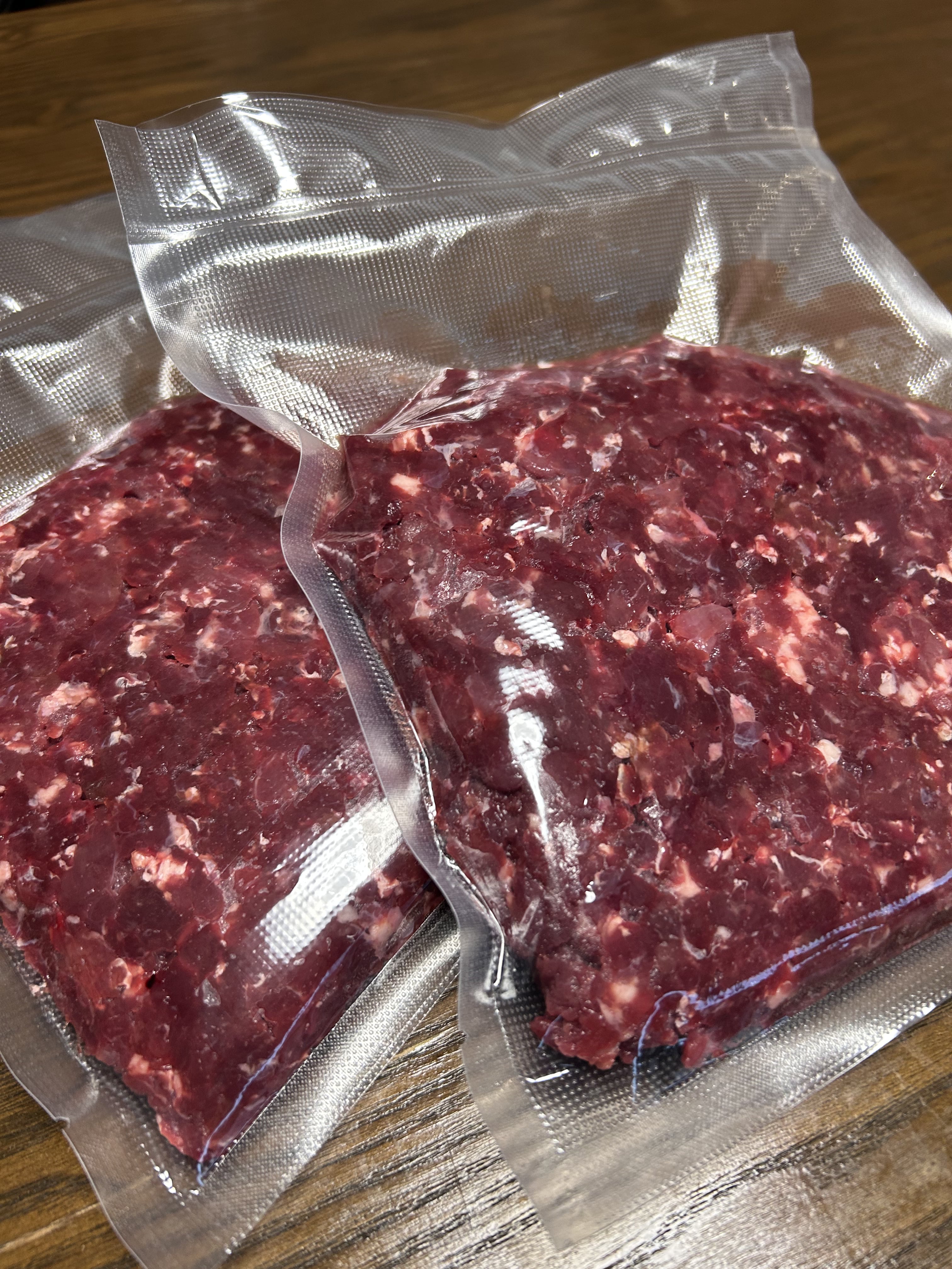 大鹿村産 鹿肉冷凍200g 真空パック | 森の小さな秘密基地 犬用ジビエ販売