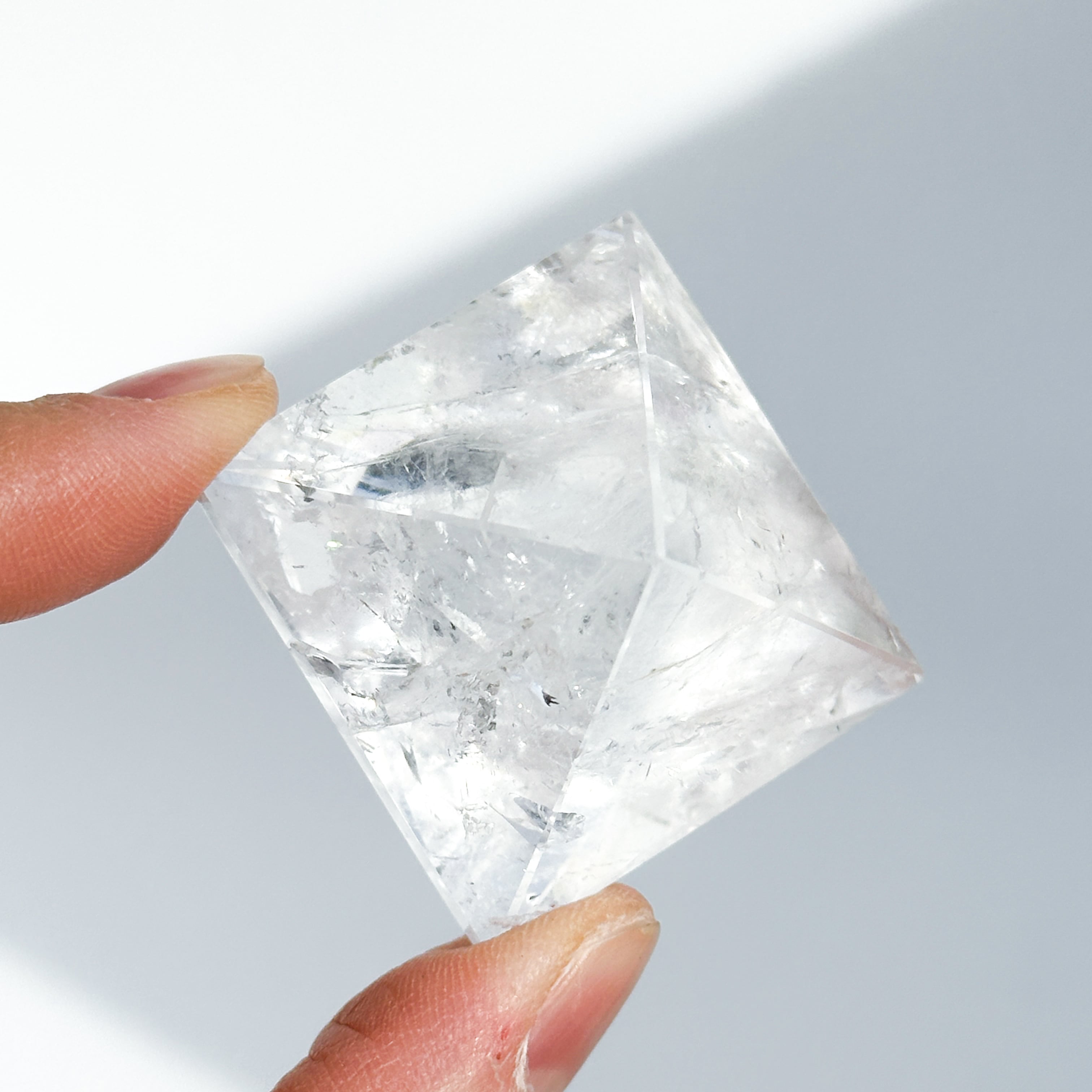 ミナスジェライス産クリアクォーツ 正八面体（オクタヒドロン）13