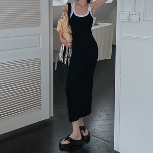 【送料無料】 ワンピース ドレス レディース 2色 夏 ロングワンピース ロング丈 マキシワンピース マキシ丈 ノースリーブ キャミソールワンピース キャミワンピ カットソーワンピース タイト スリム スリット バックスリット バイカラー 配色 夏ワンピース 夏ワンピ 真夏 無地 シンプル ルームウェア ルームワンピ 部屋着 リラックス 大人 カジュアル 韓国 人気 着痩せ 細見え 脚長 20代 30代 40代 50代 ブラック ブラウン