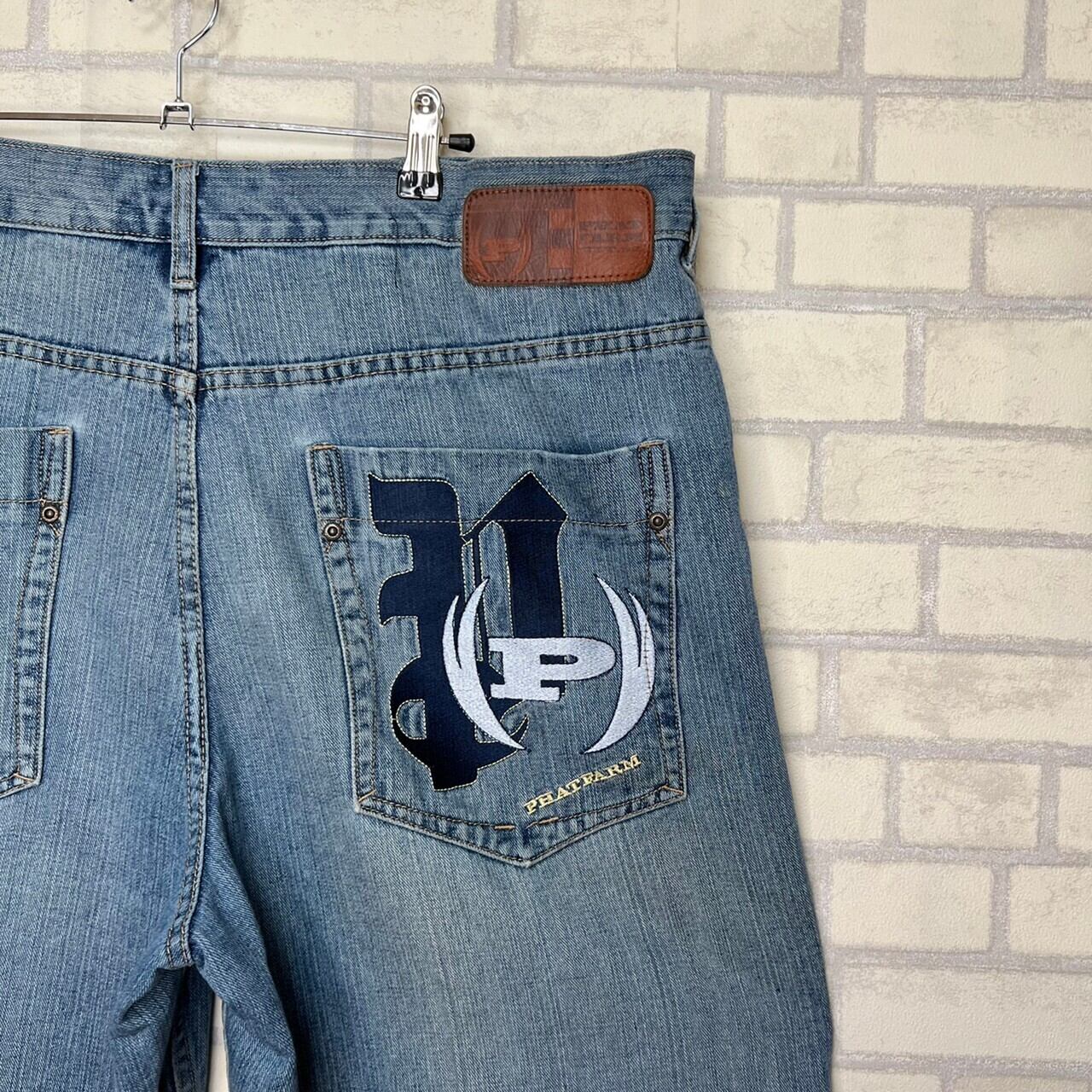 W38】PHAT FARM デニムショーツ 刺繍 革パッチ | 古着屋OLDGREEN