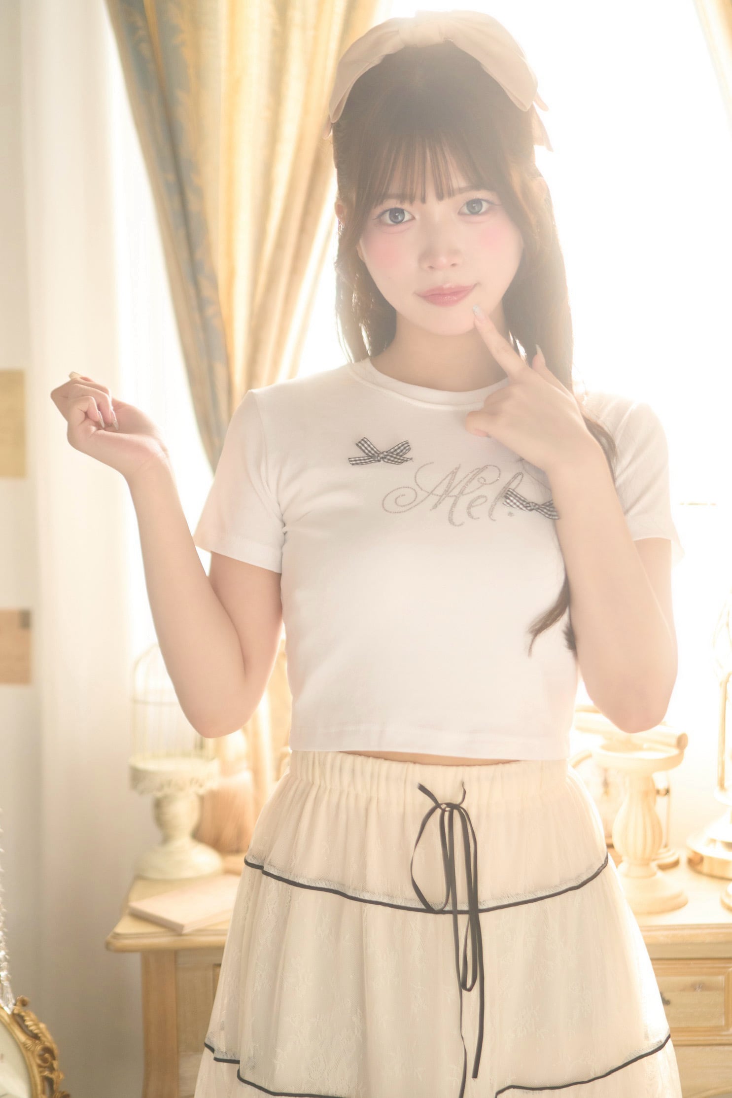 Mel. ribbon tops