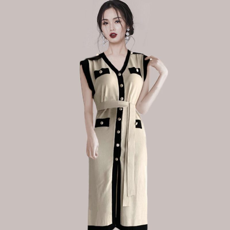 【新作】【送料無料】 2023 夏の韓国女性の V ネックメタルシングルブレストレースアップウエストノースリーブスリットニットドレス 7306 0195360279899