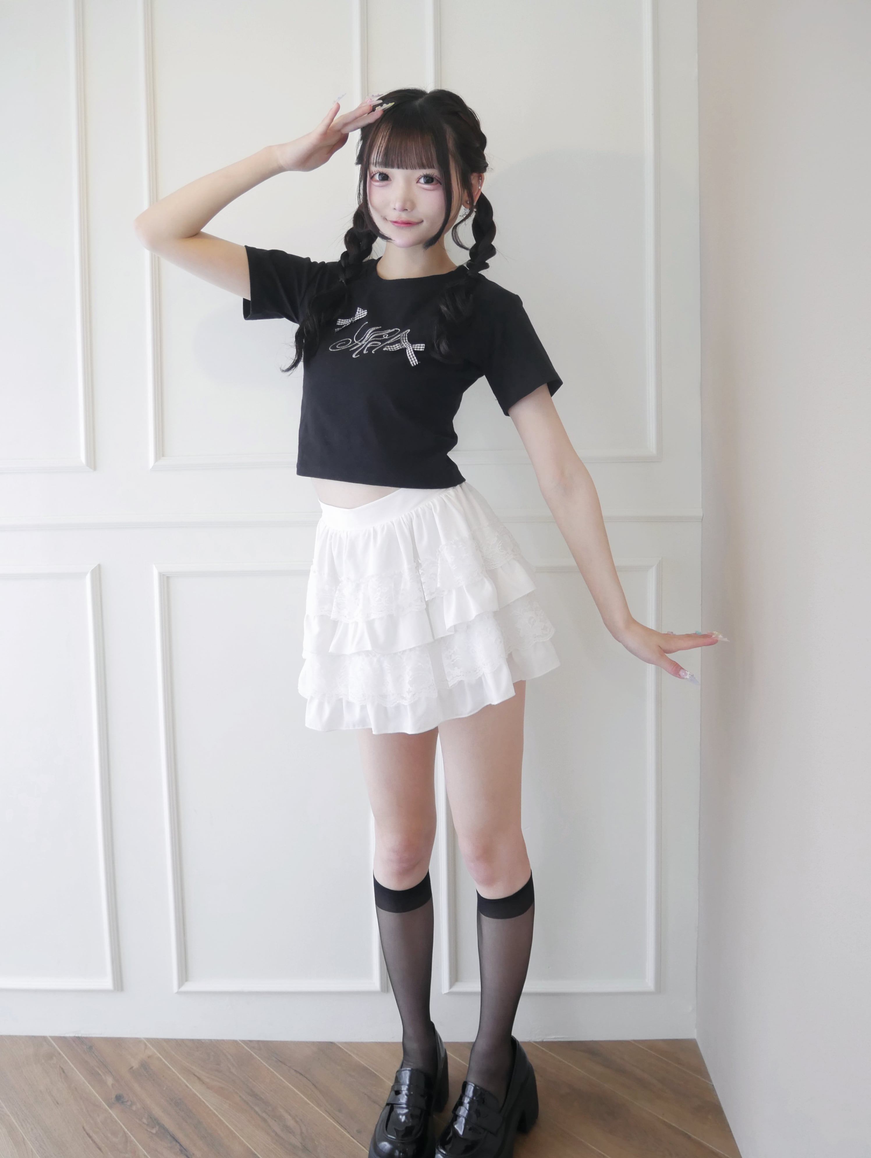 Mel. ribbon tops