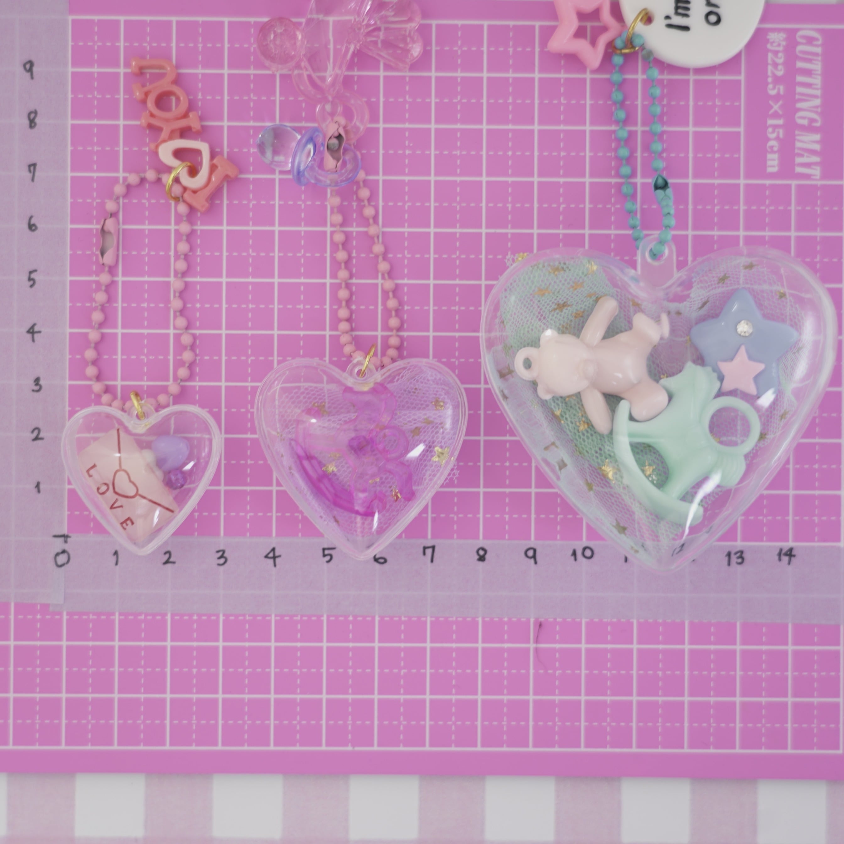 6.5cm カプセルケース ハート 2個 ☆ハンドメイド☆パーツ☆素材