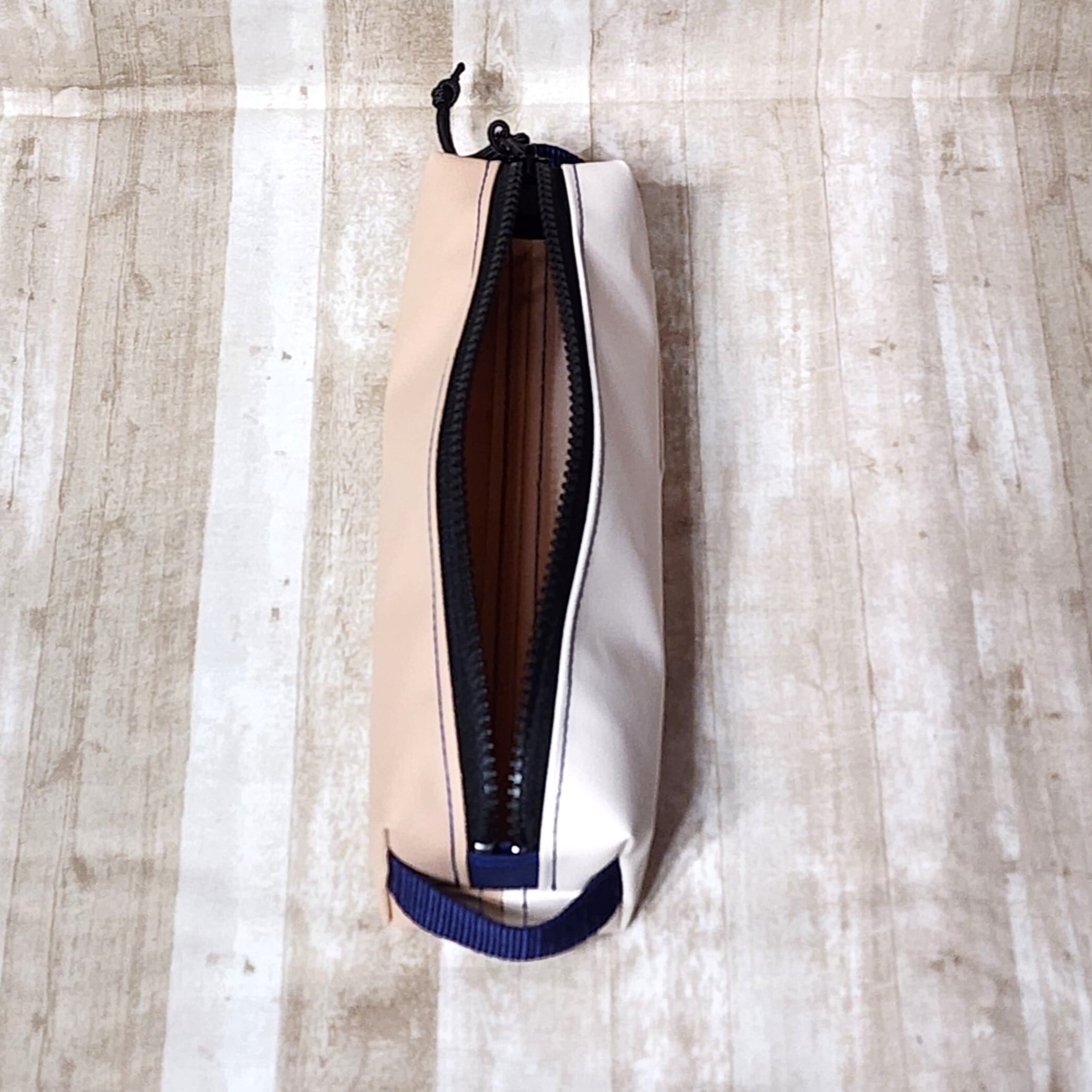 ペンケースみたいなポーチ ＜K-0660＞ | TENT-TOTE®（テント―ト）