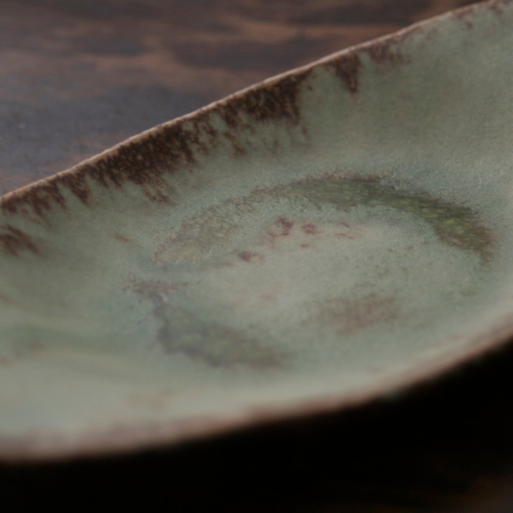 Leaf Plate 葉皿 もえぎ(幅26 cm) | TSUNE;田中恒子の器 オンラインストア