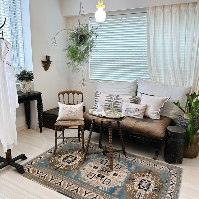 トルコ ヴィンテージラグ TR043 | カルス | 111cm × 178cm