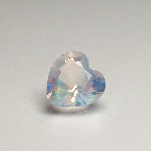 T20-809 オパール　0.59ct