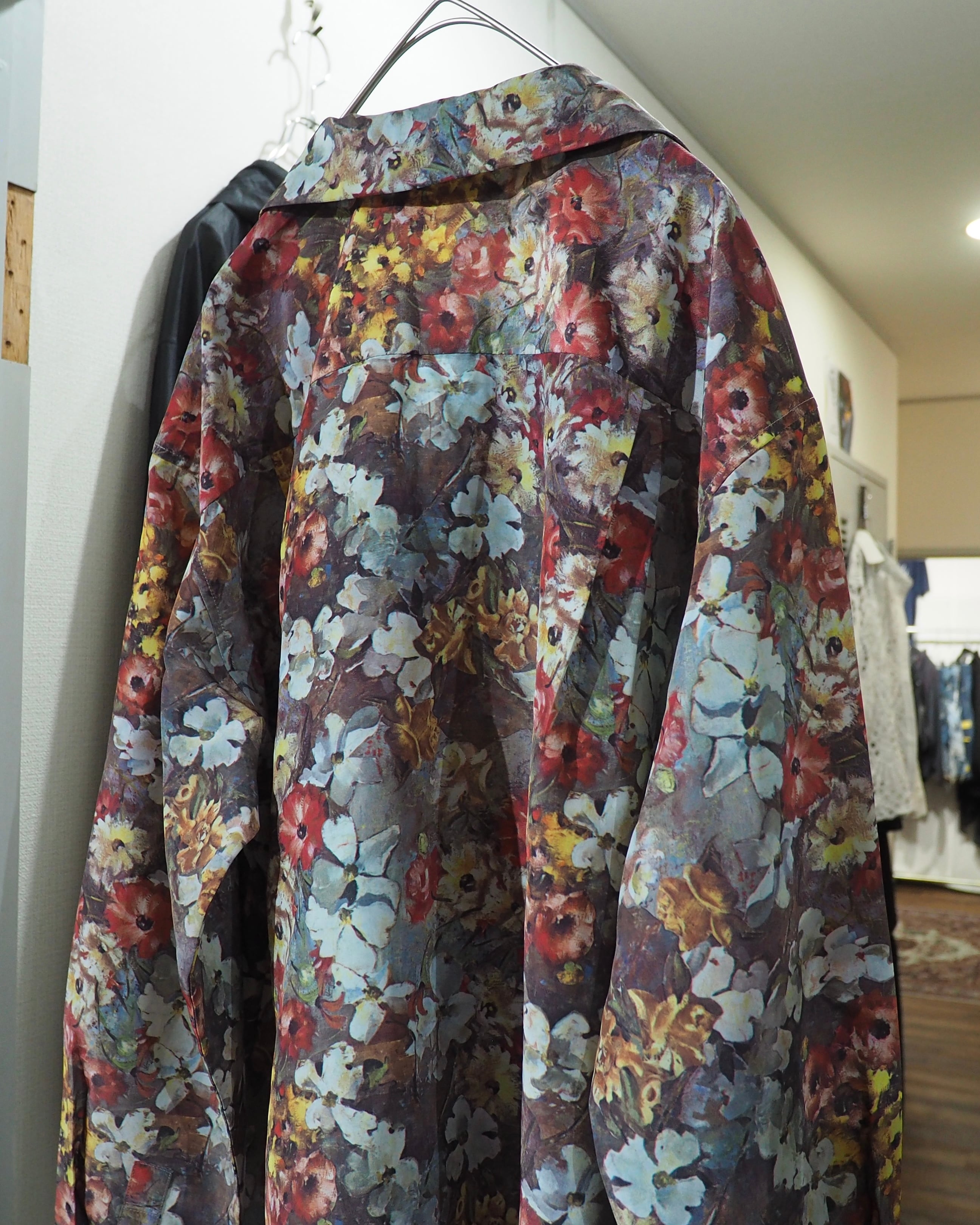 Beautiful Luxury Flower All Over Pattern Vintage Open Collar Shirt