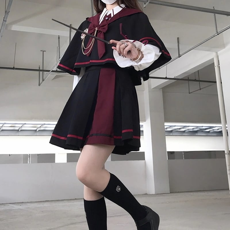 【即納L】【魔法学園の優等生】バーガンディ ブラック ケープ付き 3点セットアップ 刺繍徽章付き