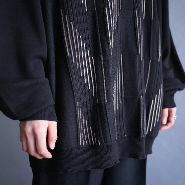 front and back 3D line knit pattern loose v-neck sweater
