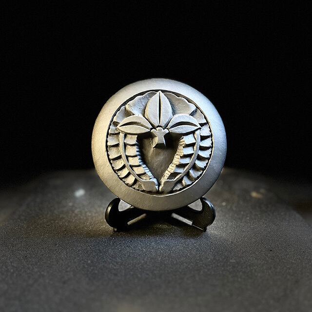 骨董品 焼きもの 土物 紋章 瓦 家紋 骨董品？ 焼きもの 土物 紋章 瓦 家紋