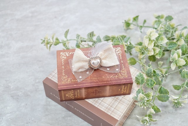 Christmas フェザーバレッタ