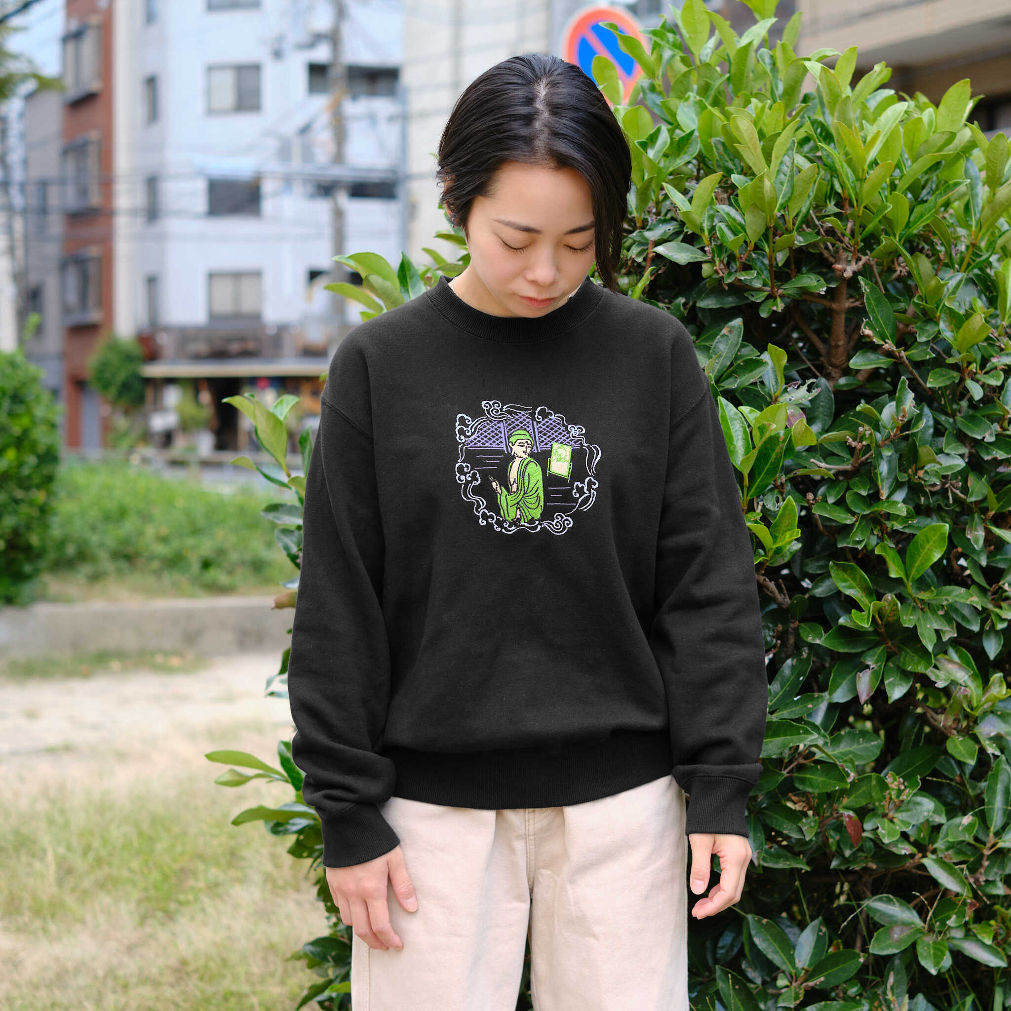 みかえり阿弥陀 仏像 トレーナー (刺繍) 10.0oz ホワイト/ブラック