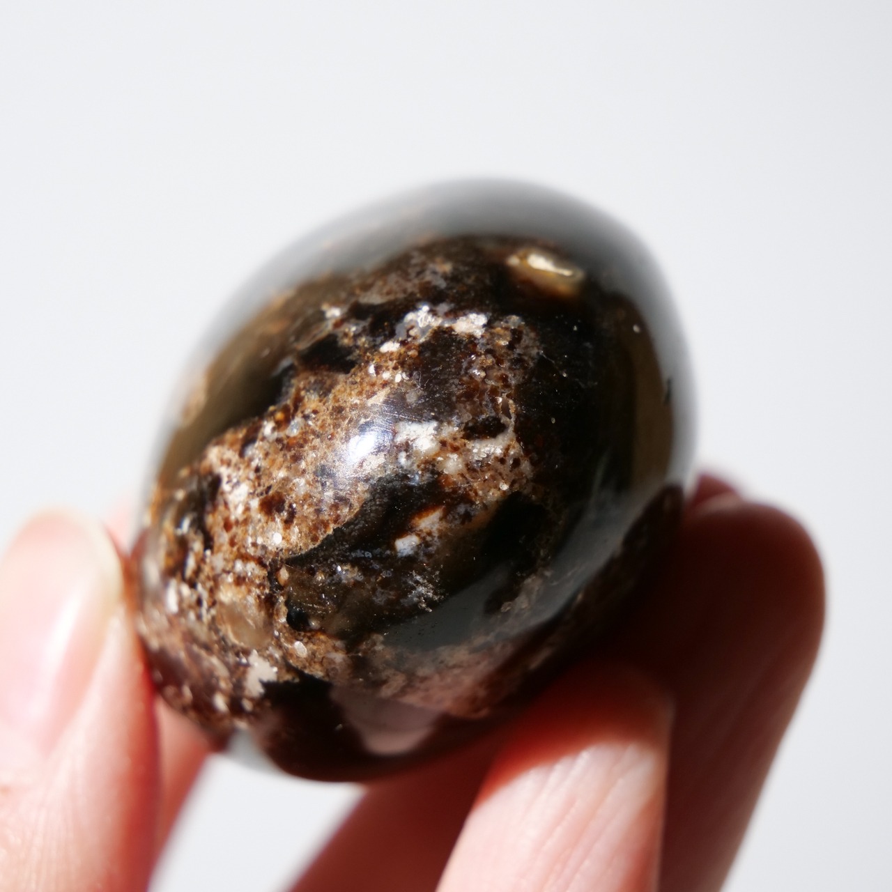 ブラック オパール / パーム パームストーン 握り石【1】