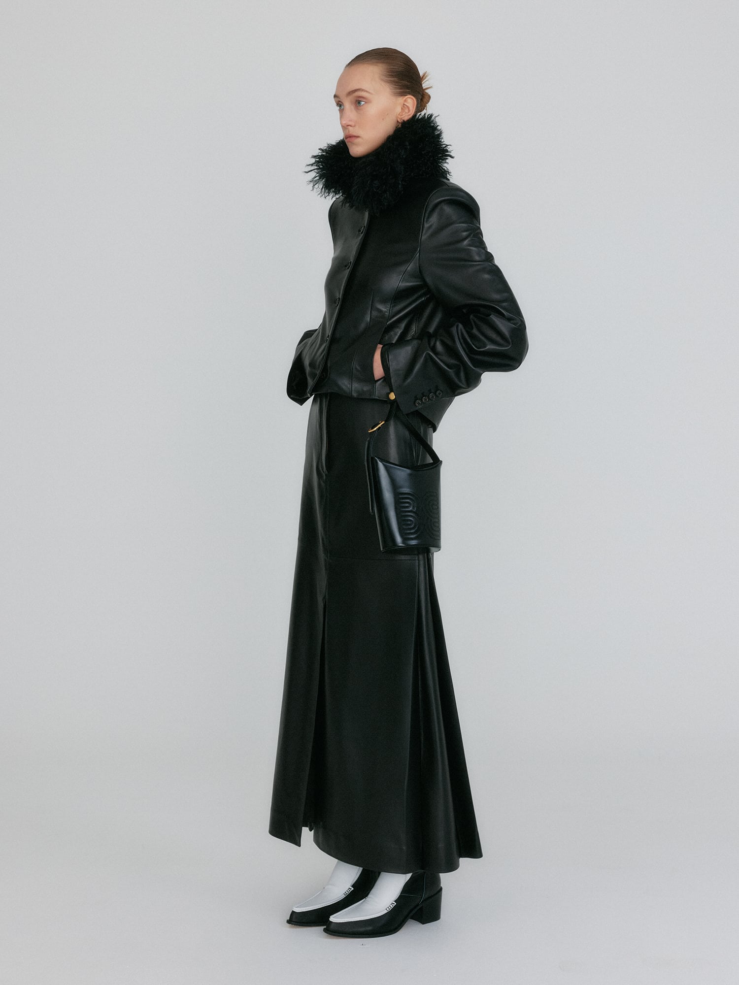 ☆aespa ニンニン 着用!!【EENK】ZEMM Coccon Volume Leather ☆aespa ニンニン 着用!!【EENK】ZEMM Coccon Volume Leather