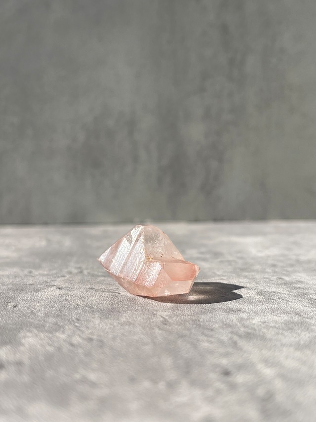 ピンクレムリアン ハーフポリッシュ｜Diamantina, Minas Gerais