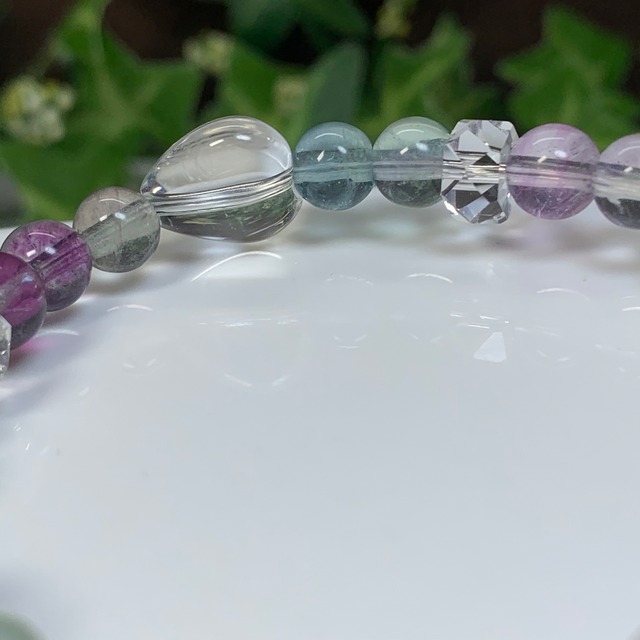 7.ハート水晶×フローライト・デザインブレスレット