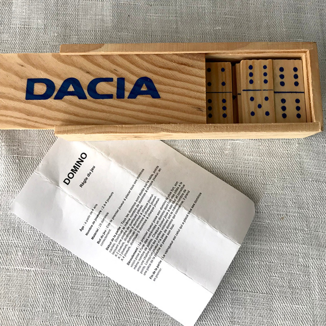 ドミノ・DACIA 　Domino 　フランス蚤の市 14otag17