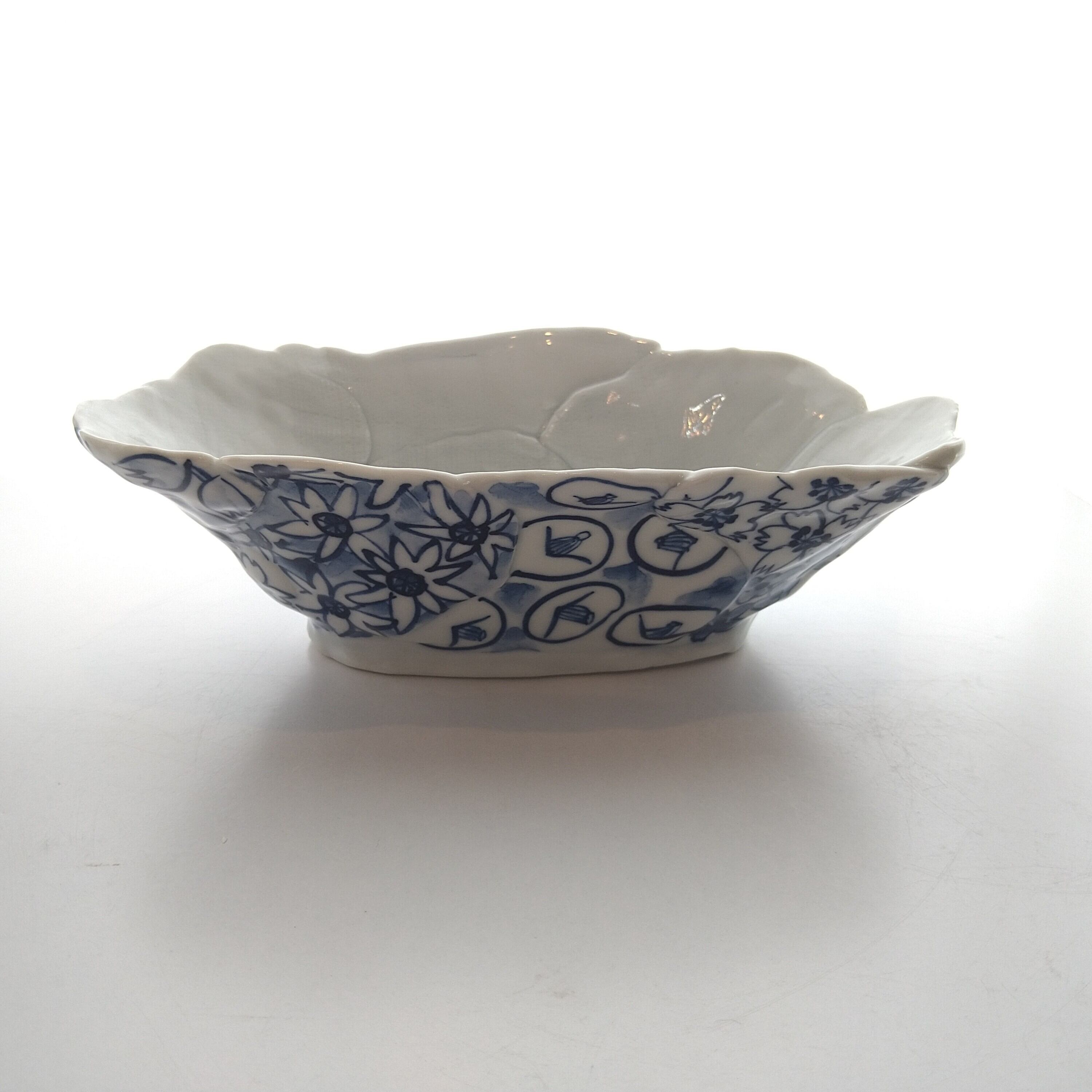 染付鉢 花詰」中村まみい | kutanieishin