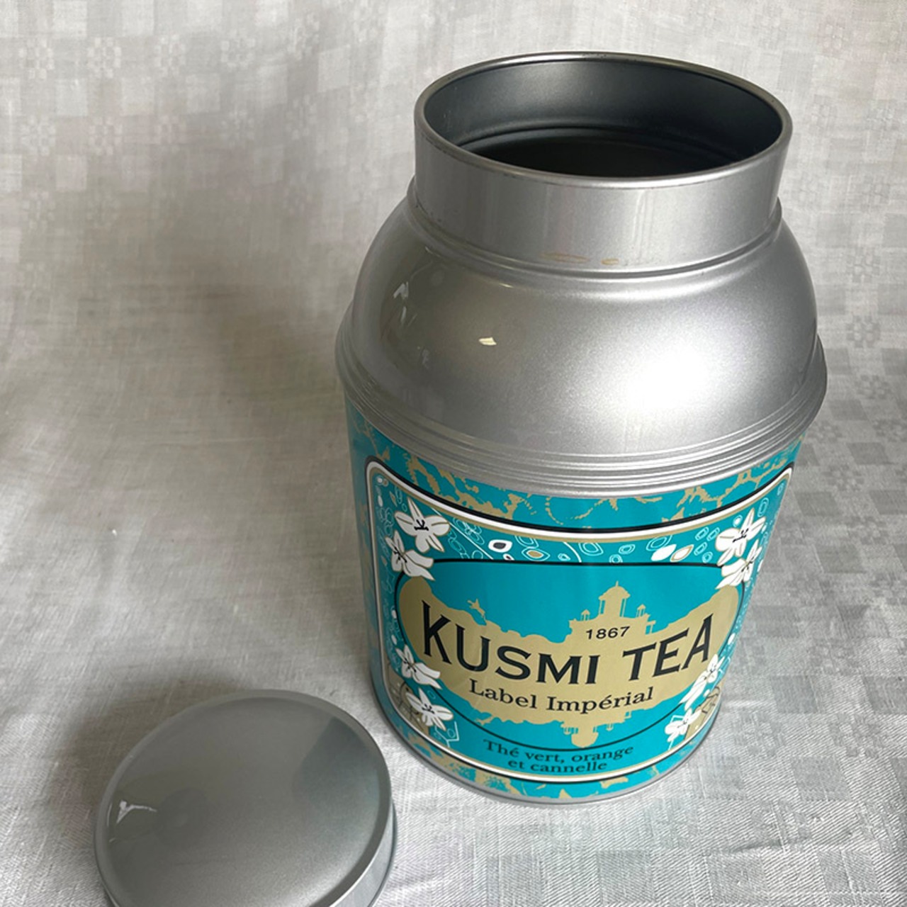 KUSMI TEA　紅茶缶　大型缶　空き缶　パッケージのみ　　 12otdf1-1