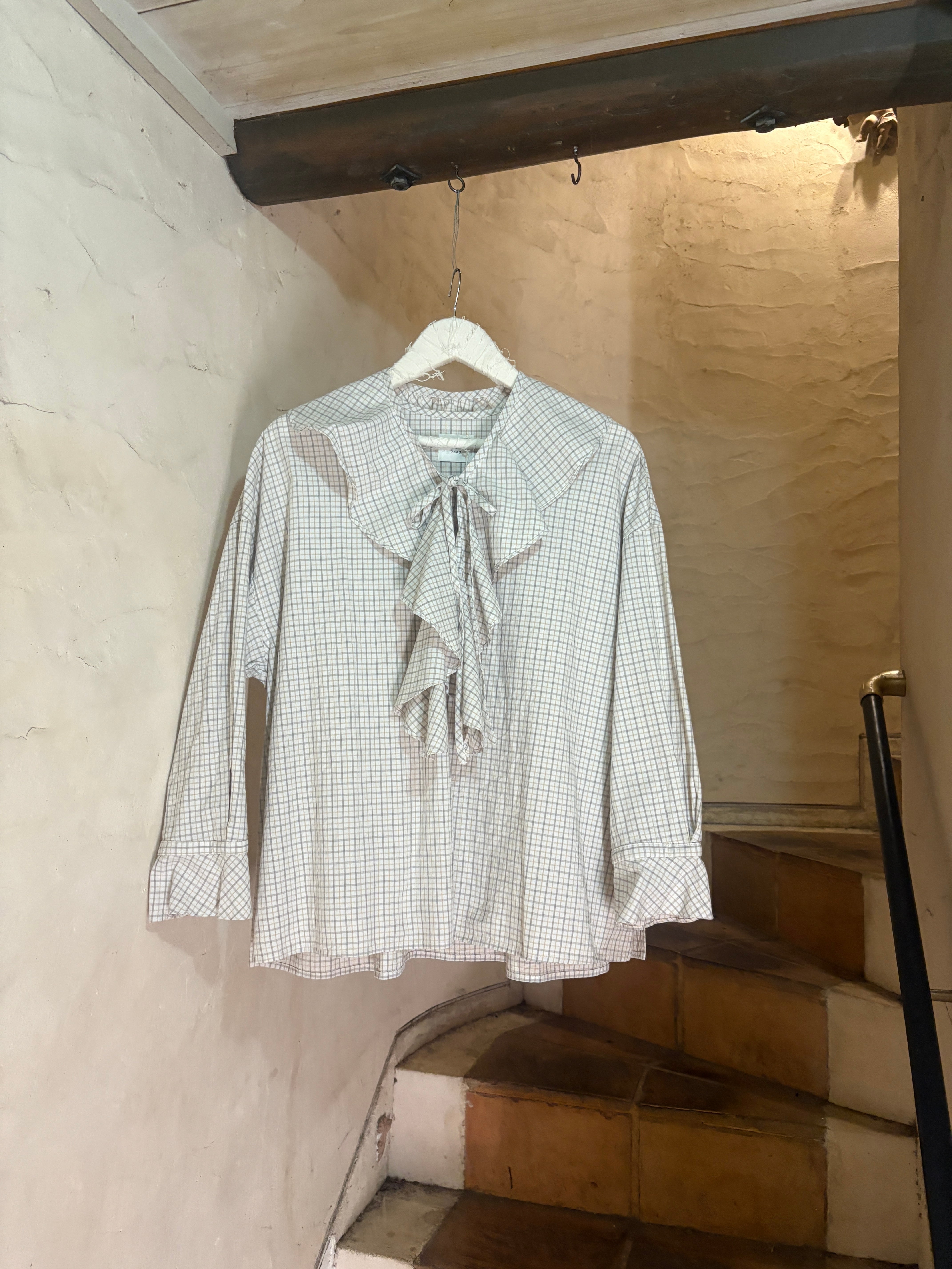 ROBE de PEAU | 2-WAY FRILL COLLAR BLOUSE-white check