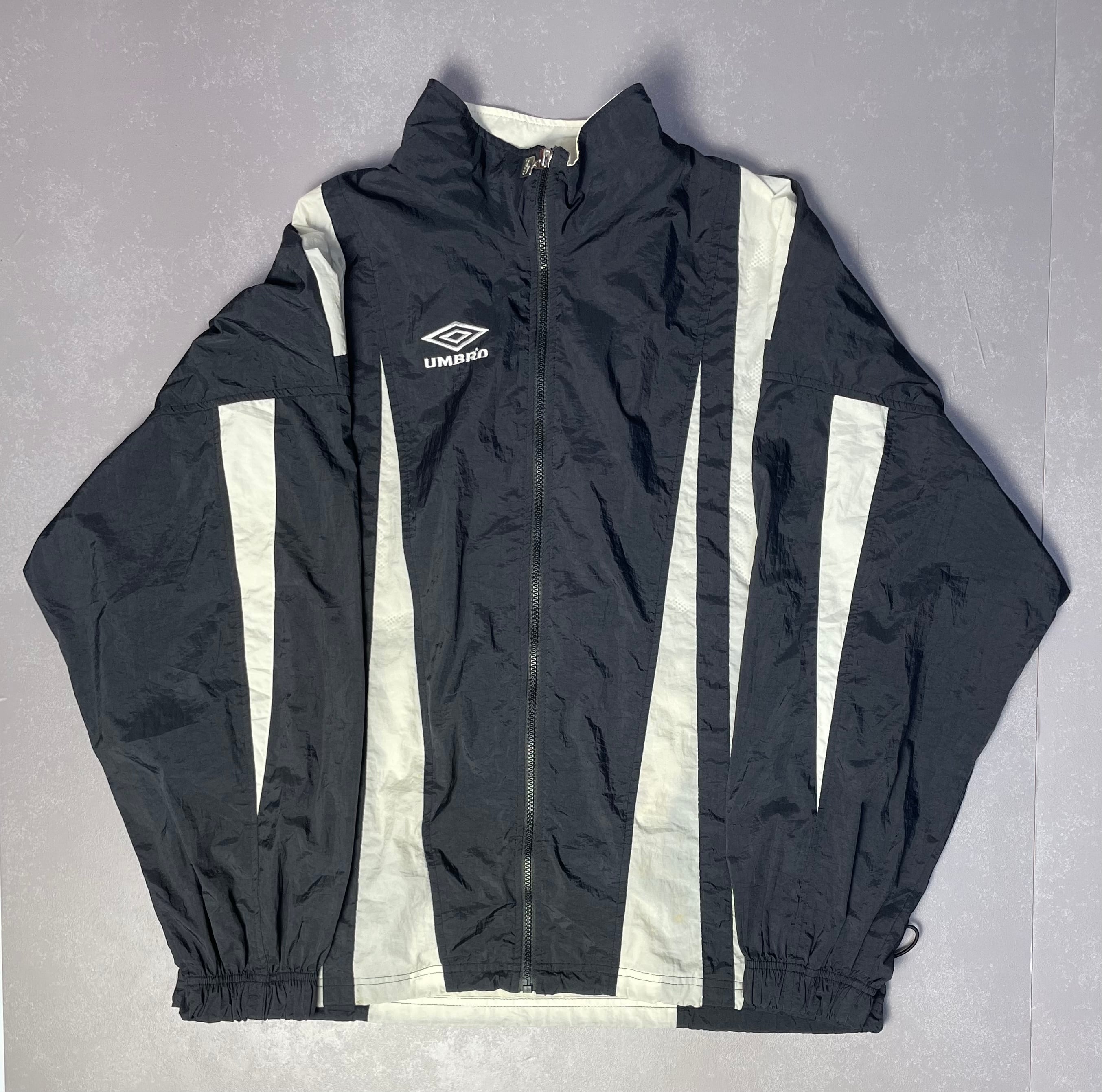 90年代 ビンテージ UMBRO アンブロ ロゴ アフルジップ ナイロンジャケット ウインドブレーカー 90s ヴィンテージ ネイビー 紺色 メンズL 古着【ナイロンジャケット】