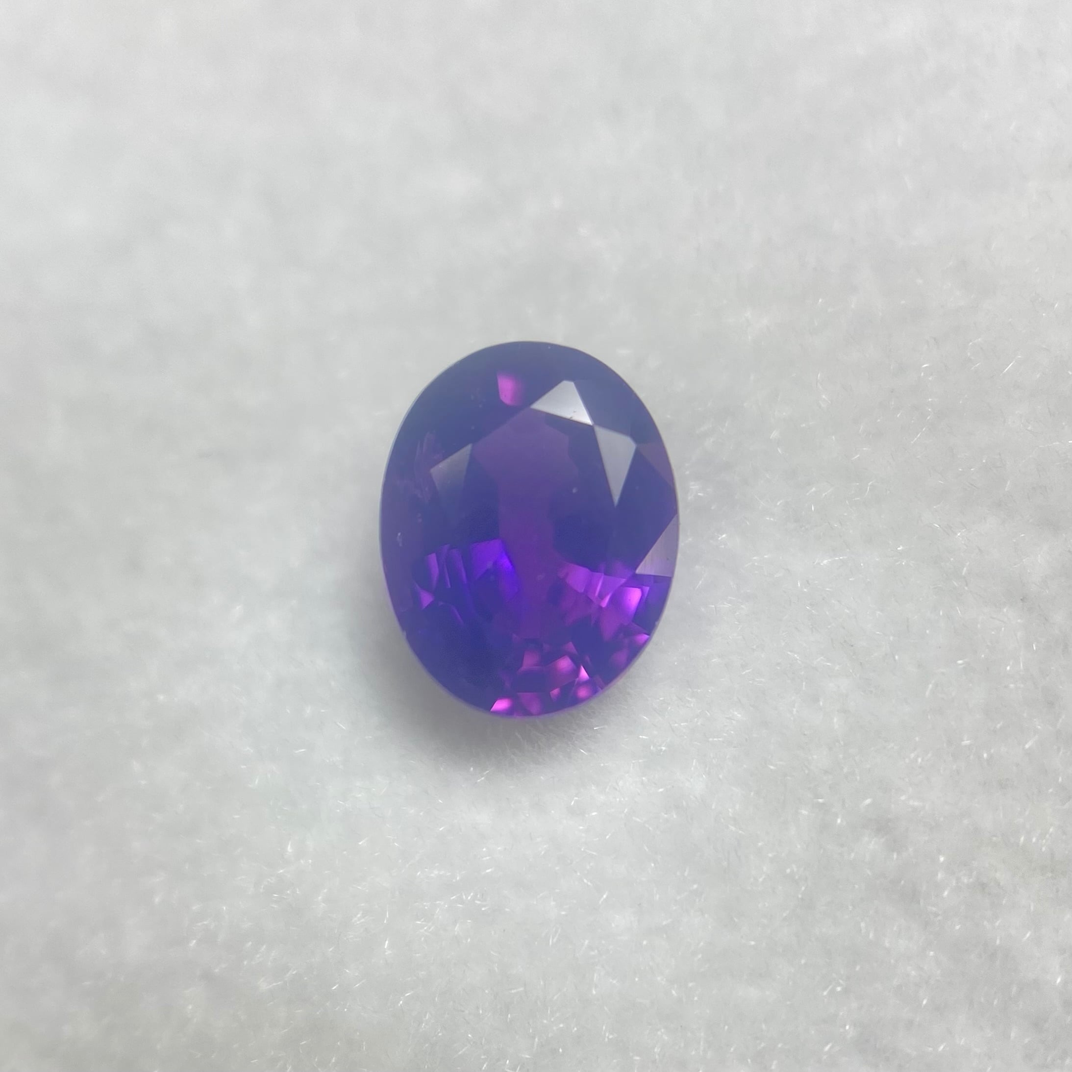 大人の魅力　パープルサファイア