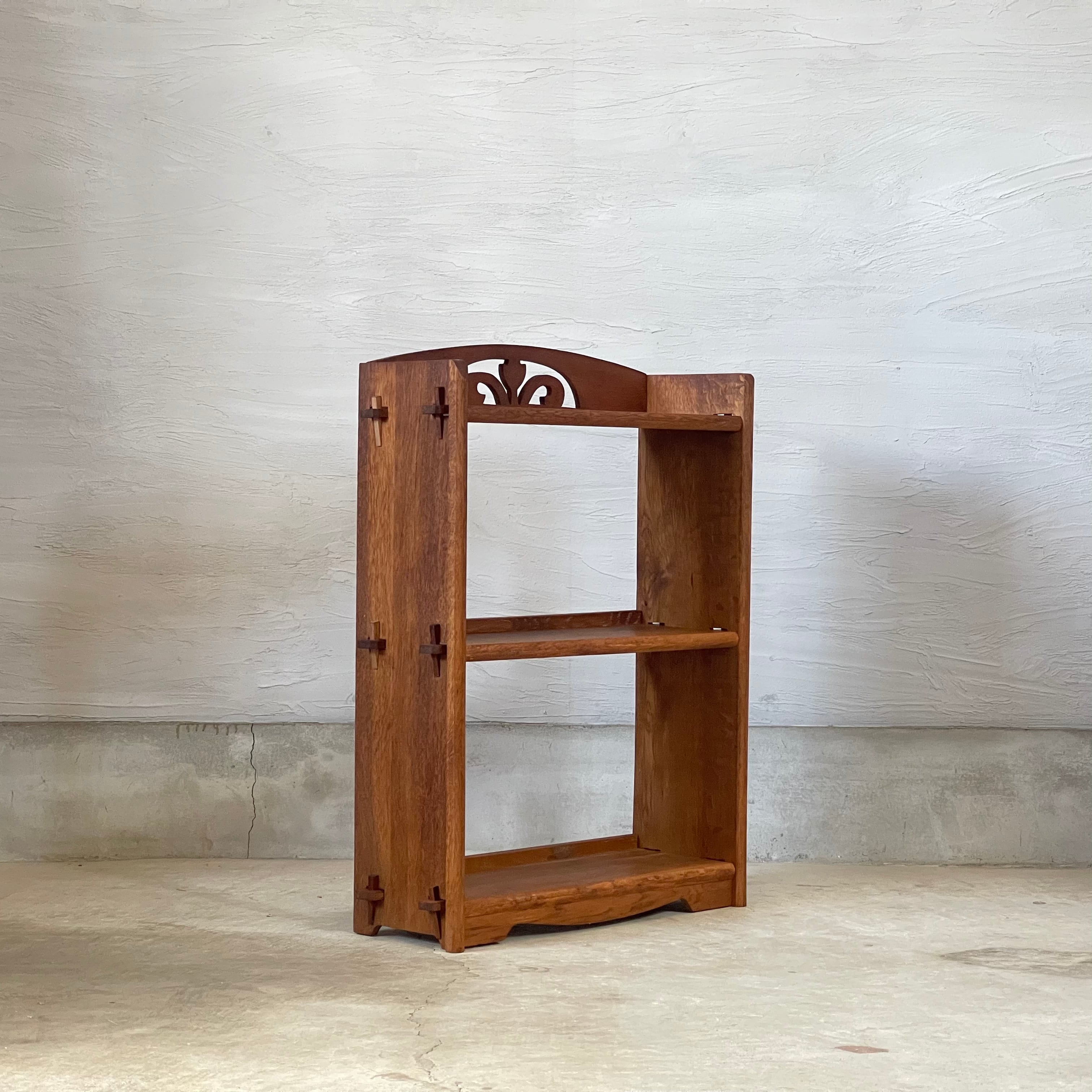 楔のオープンラック | Fitzroy Furniture