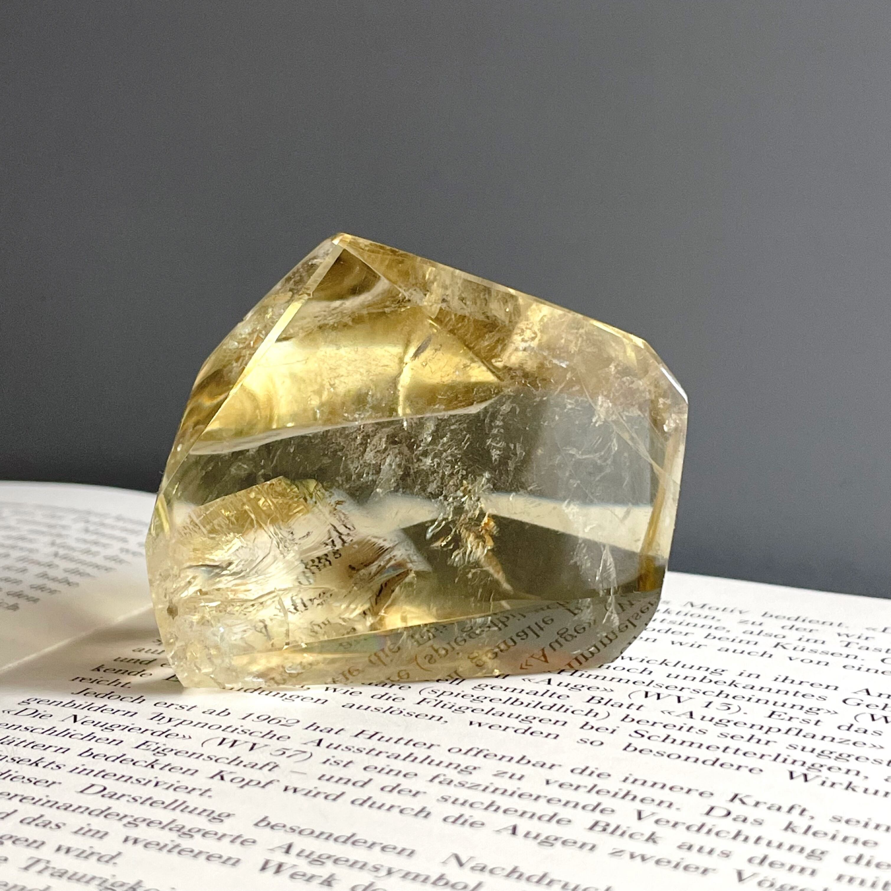 シトリン フリーフォーム | Violet Beaming Stone 〜天然石ショップ〜