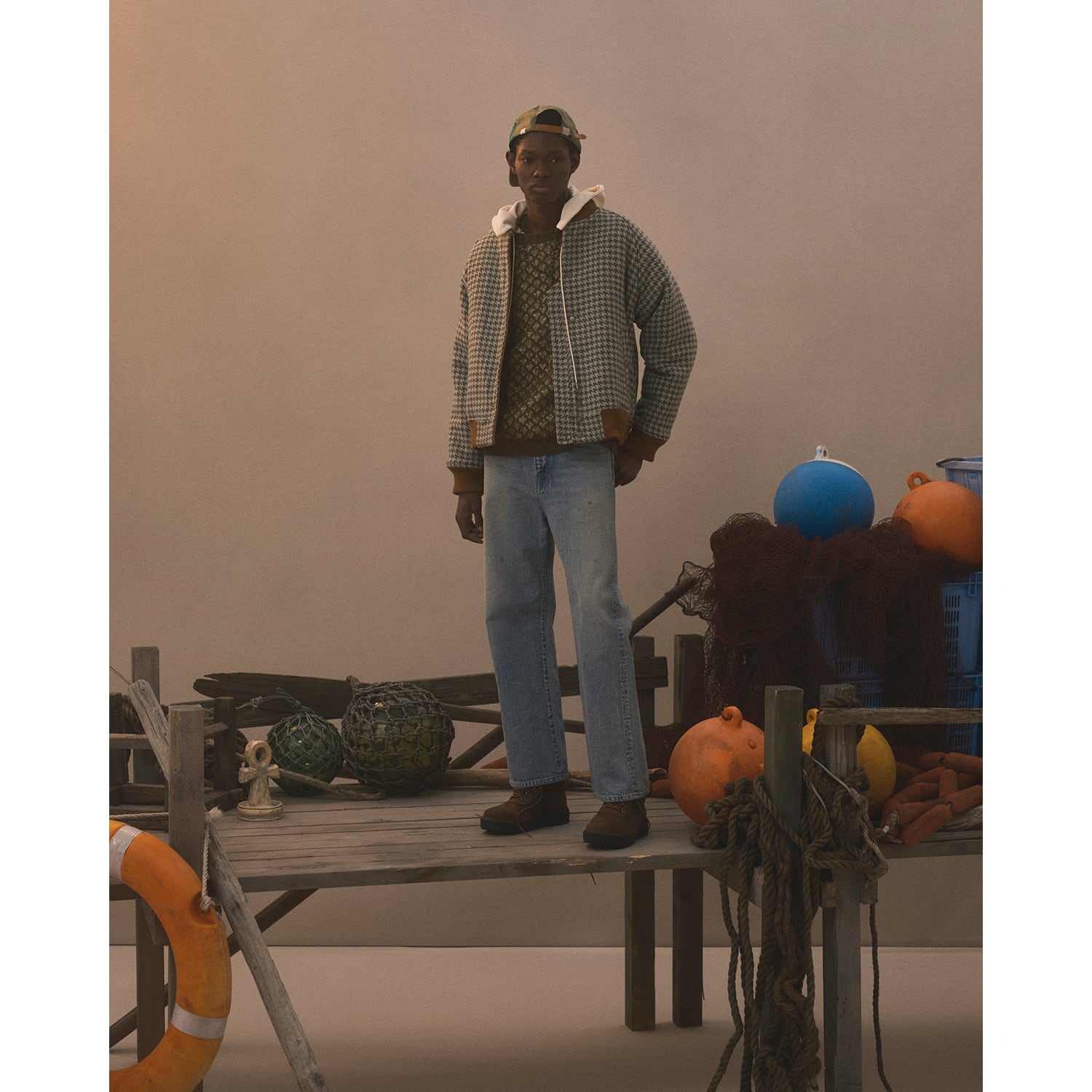 UNEEK BASEMNT - Discover independent style.