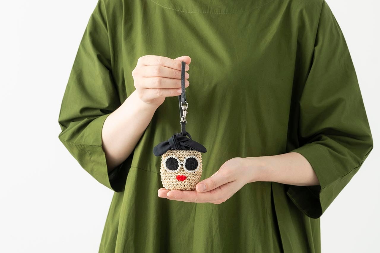 ごったばば様★専用★ a-jolie スマイル パールサングラス アジョリー パールサングラス チャーム〈2色〉 | 中村江里子