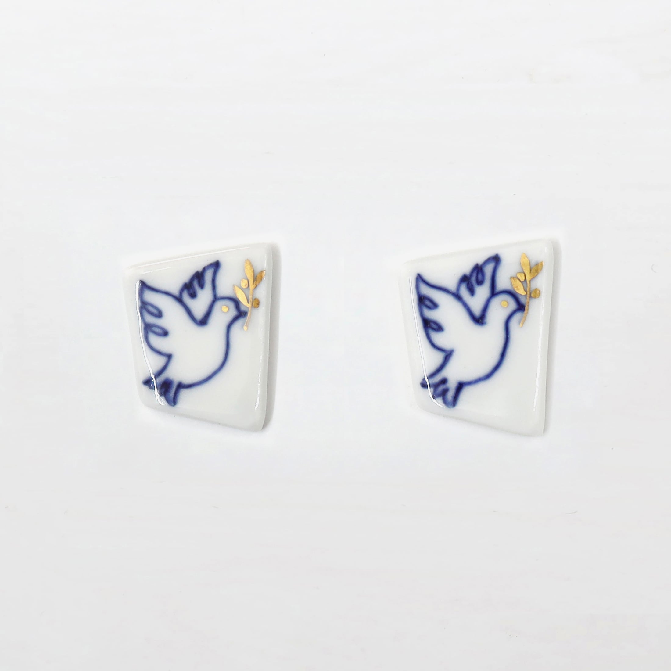 【eb2】Lサイズ 染錦 白鳩オリーブ イヤリング/ピアス/ノンホールピアス/樹脂ピアス
