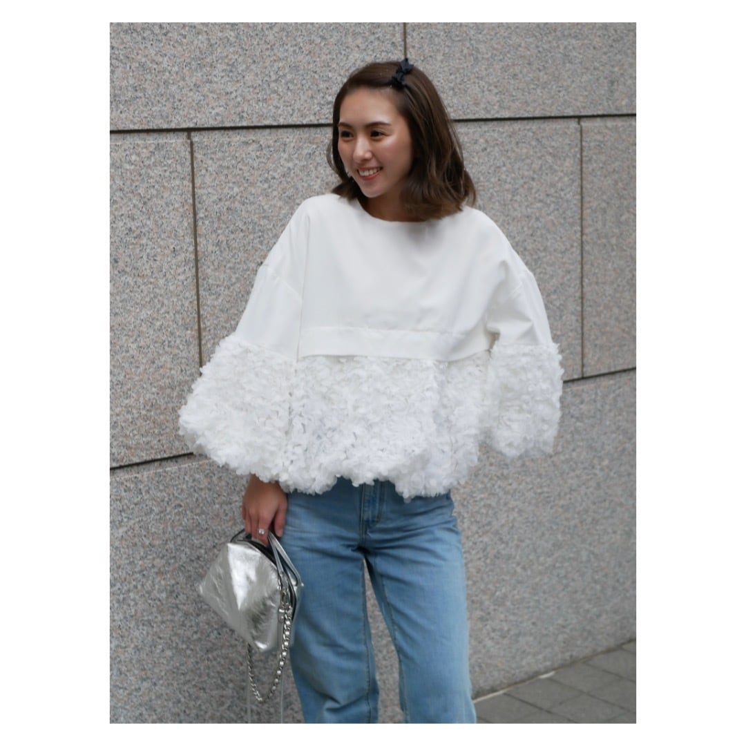 bebeod フラワーモチーフボリュームトップス Volume flower design blouse | BéBéoD