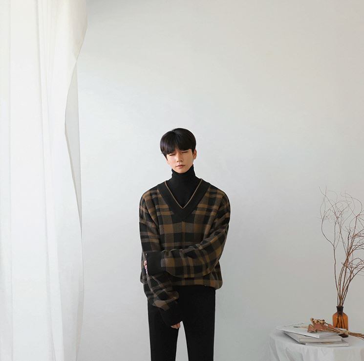 年間定番 韓国 ファッション メンズ セーター ラウンドネック ロゴ ニット Bagochile Cl