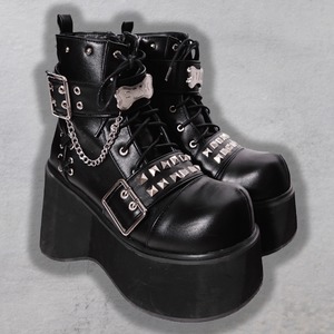 サイドジップドッグボーンプレートチェーンマットテクスチャ厚底ブーツ（２カラーあり）（lli_3842）