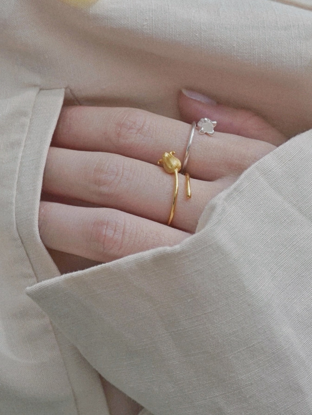 TULIP WRAP RING