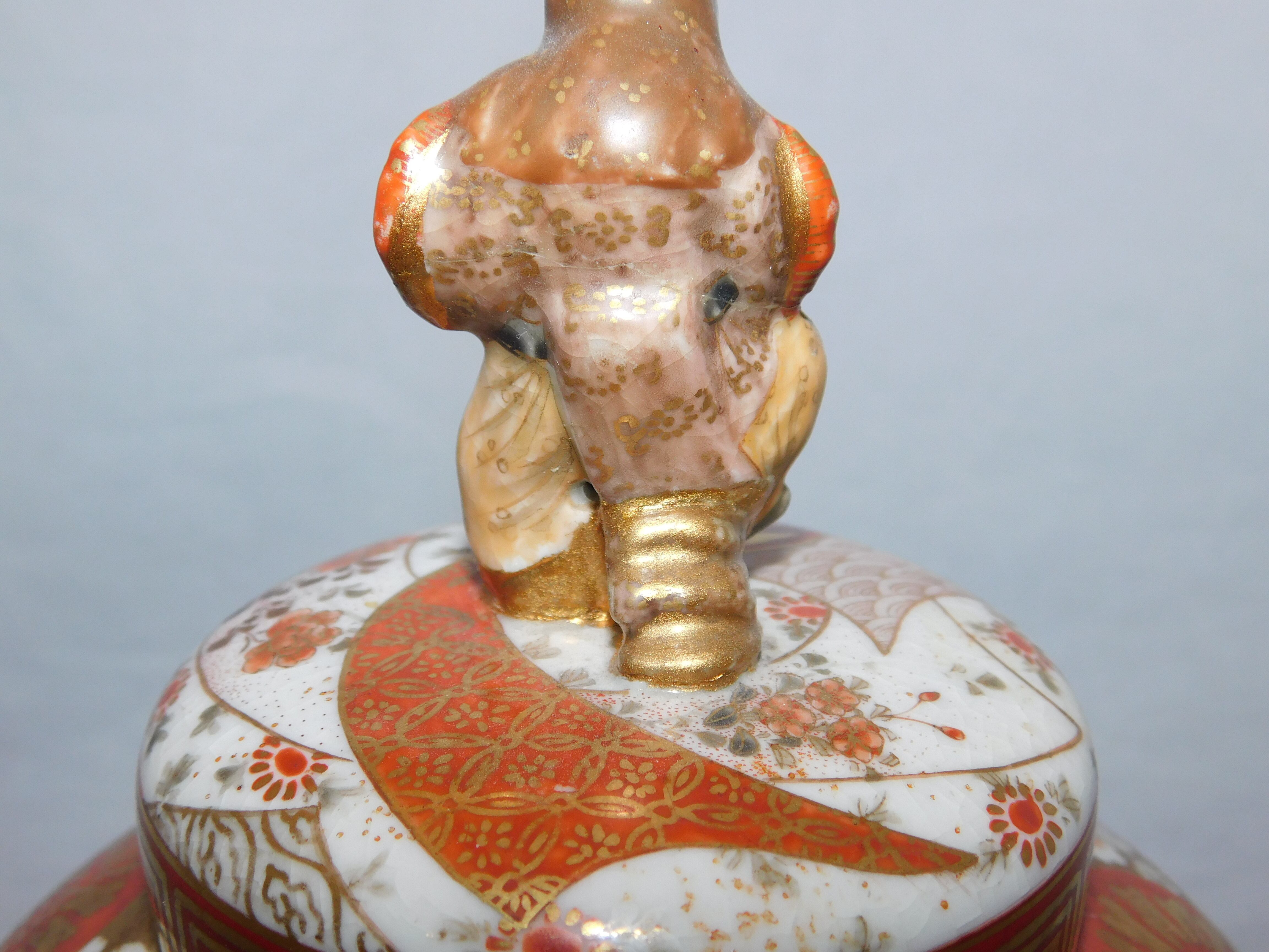 九谷沈香壺 Kutani porcelain agarwood pot | 春夏秋冬（しき