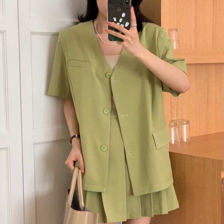 プリーツスカート サマーカジュアルVネックショートジャケット 夏物 ビッグFスモールZ韓国88826176875